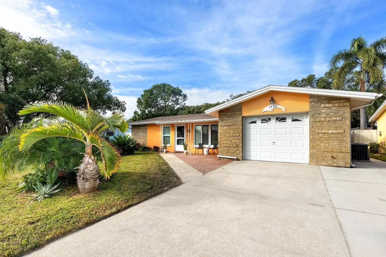 Clearwater Cabana - Gorgeous Home With Heated Pool